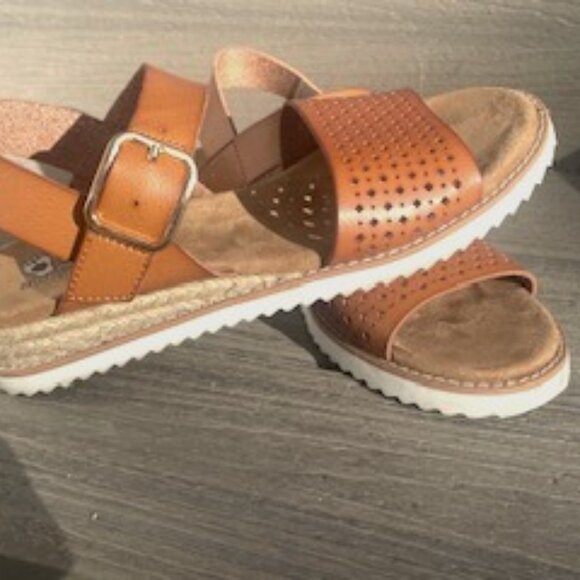 Bobs from Sketchers - Picture 2 of 9